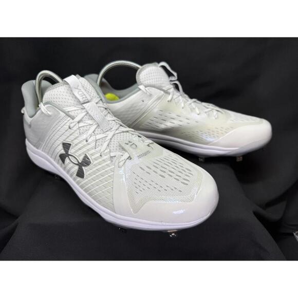 Under Armour Yard Low Baseball Shoes Mens 15 Metal Cleats Spikes Charge Molded - Picture 1 of 7